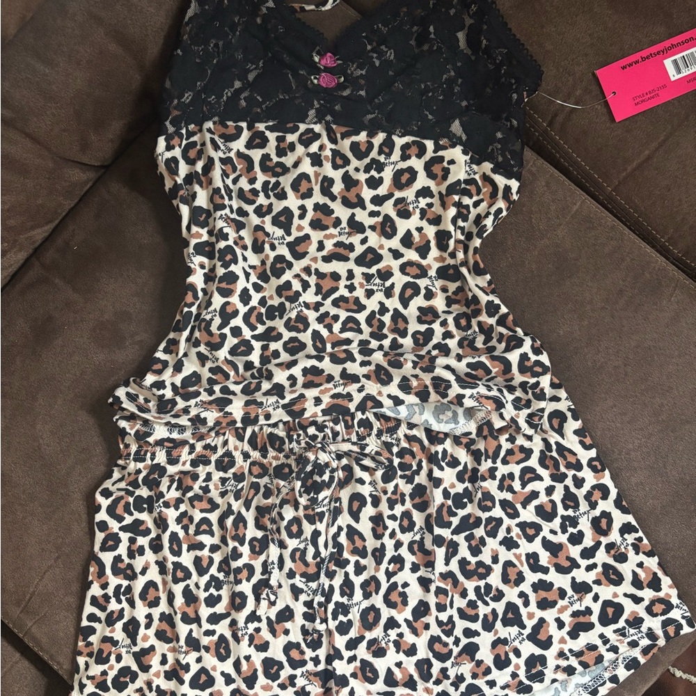 Betsey Johnson  sleep set